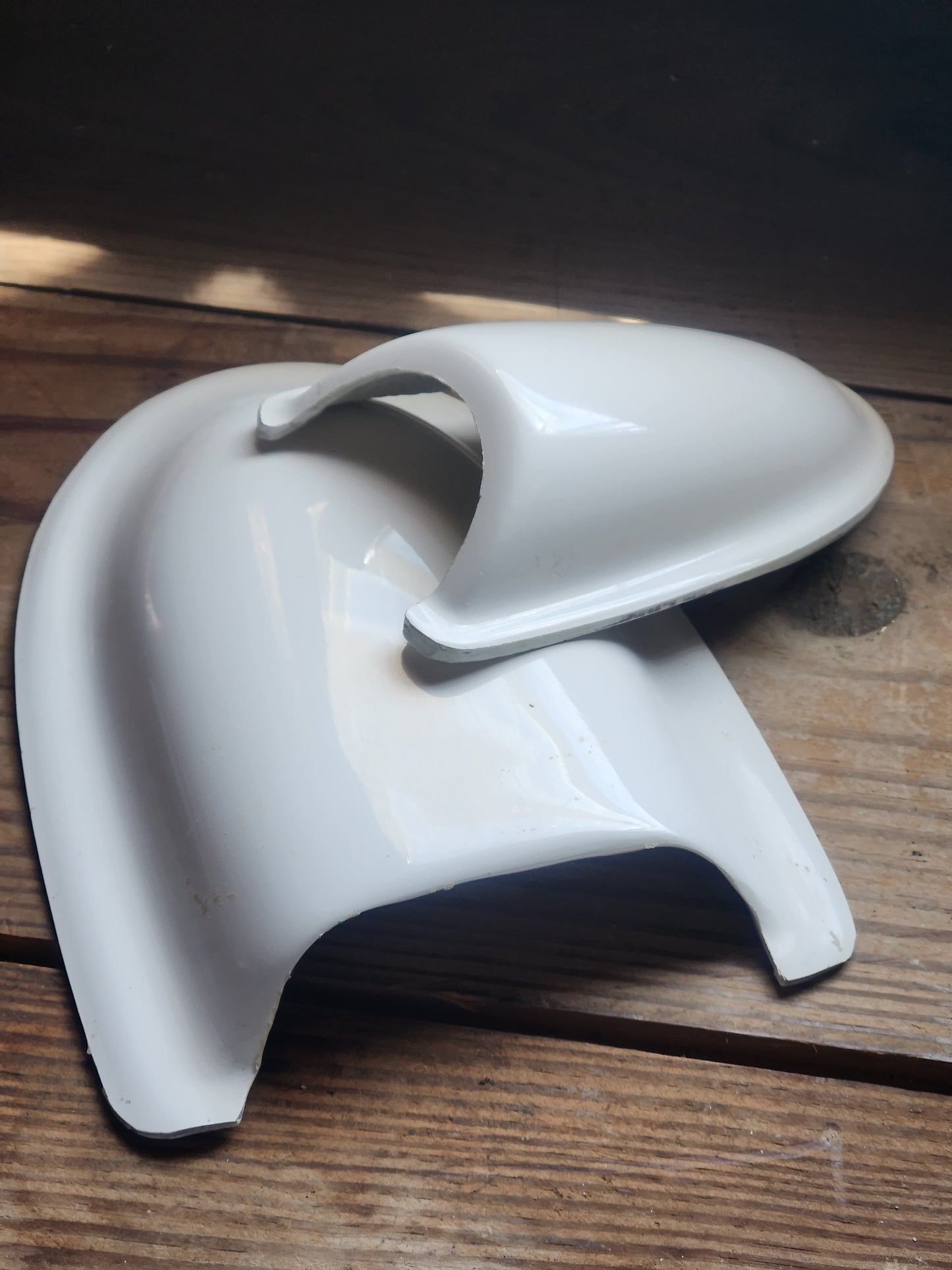 Clam Shell Vent, Large (Antares)