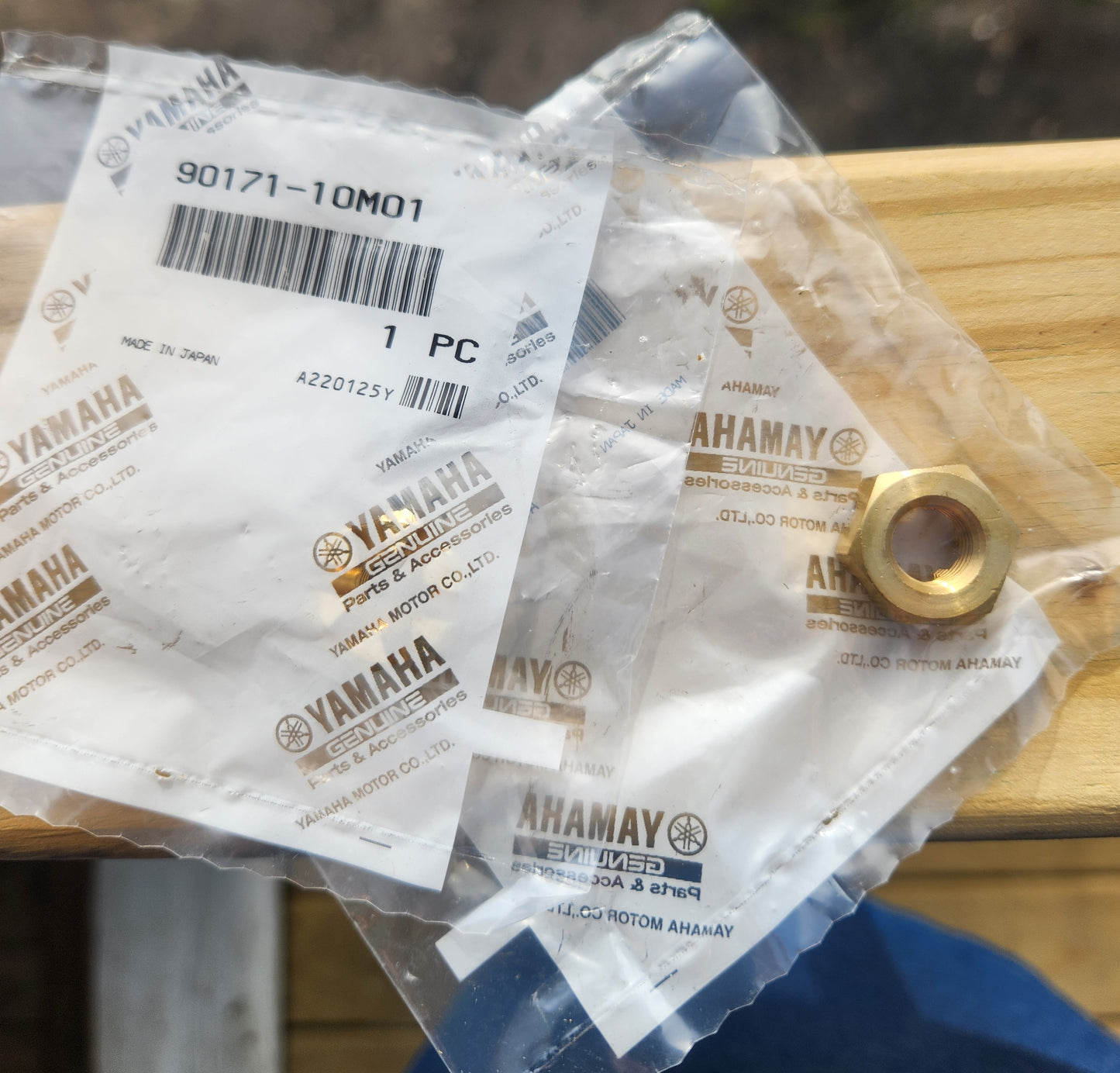 Castle Nut, Yamaha 90171-10M01-00