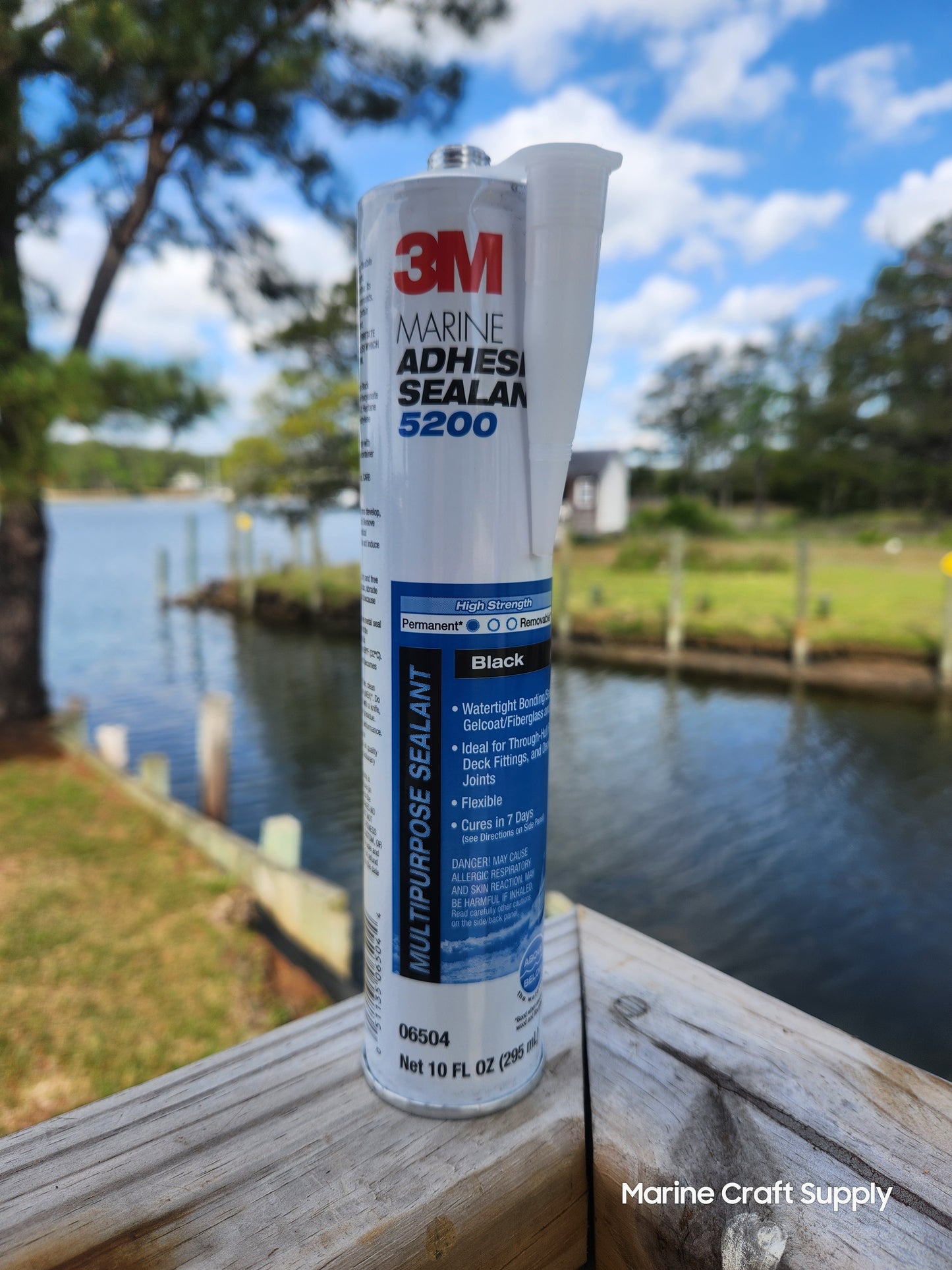 3M Fast Cure Polyurethane Adhesive/Sealant Tube, White 05200